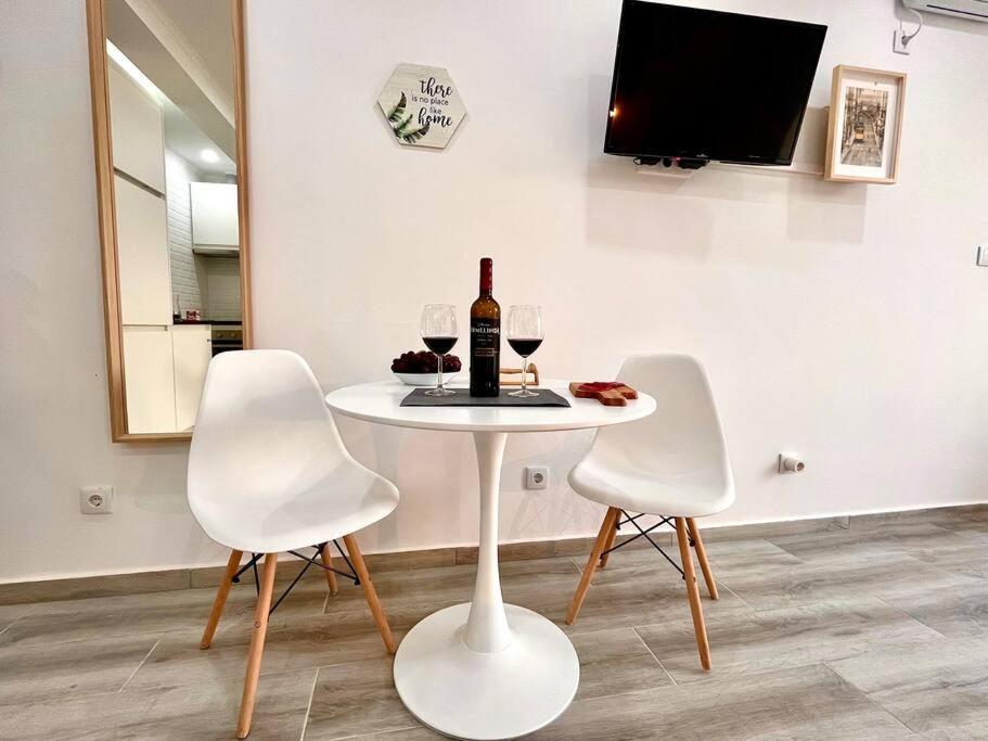New-Romantic Studio Near The Beach! Paço de Arcos Esterno foto